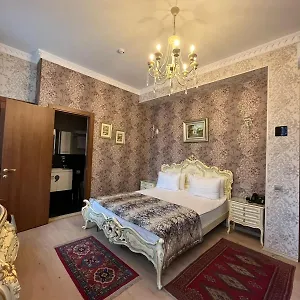 4* Otel La Casa Old